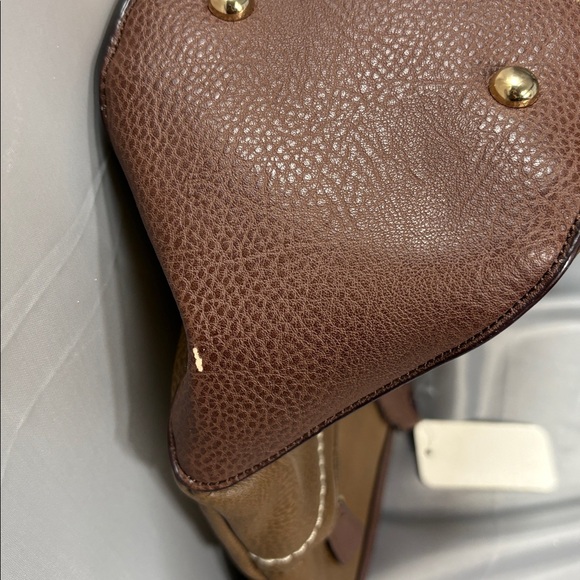 Michael Kors Brown Leather Tote with Gold Accents (replica) - Picture 8 of 14